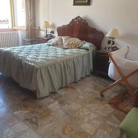 Holiday home Casa Tres Culturas